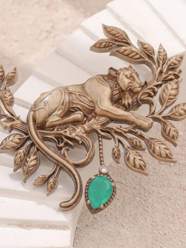 5 Classic brooch designs for men