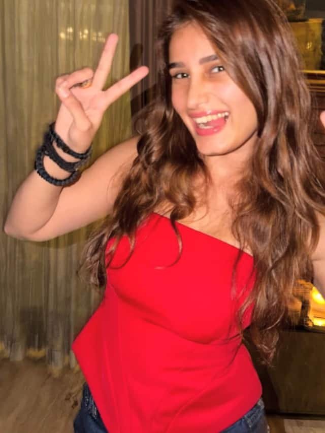 Rasha Thadani Birthday: A Look At Her Family Album